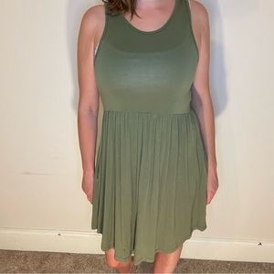 Green Sleeveless Pocketed Cinch Swing Dress